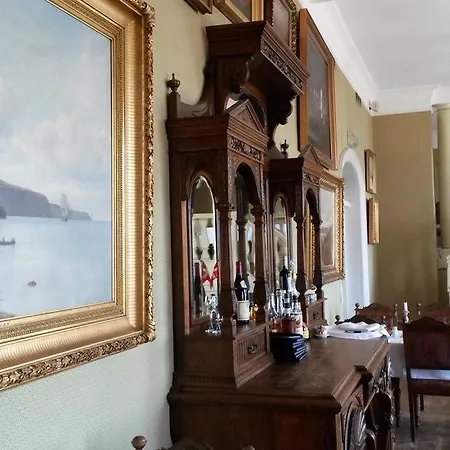 Hotel Aarosund Badehotel