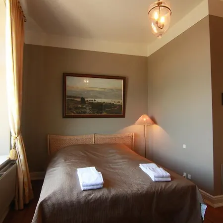 Hotel Aarosund Badehotel